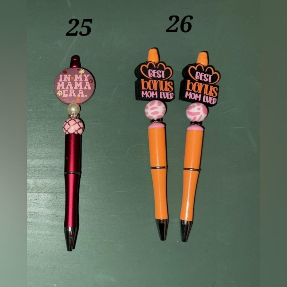 Handmade Colorful "Mom" Novelty Pens - Choose One - Picture 7 of 9